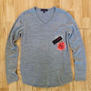 New Marled V Neck Sweater size S